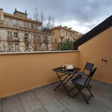 Platani Del Corso - Attico Con Parcheggio Privato - Private Parking *