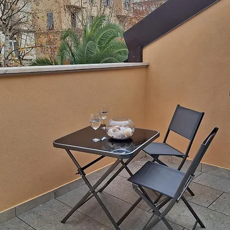 Platani Del Corso - Attico Con Parcheggio Privato - Private Parking Apartment
