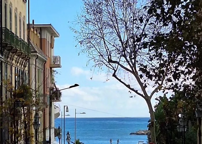 Platani Del Corso - Attico Con Parcheggio Privato - Private Parking Sanremo